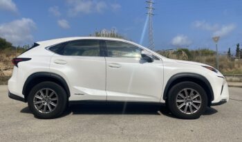 LEXUS NX 300H 198CV lleno