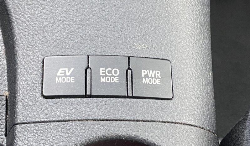 TOYOTA AURIS FEEL HIBRIDO lleno