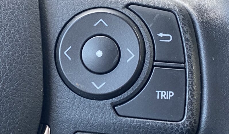 TOYOTA AURIS FEEL HIBRIDO lleno