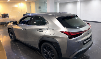 LEXUS UX 300H PLUS lleno