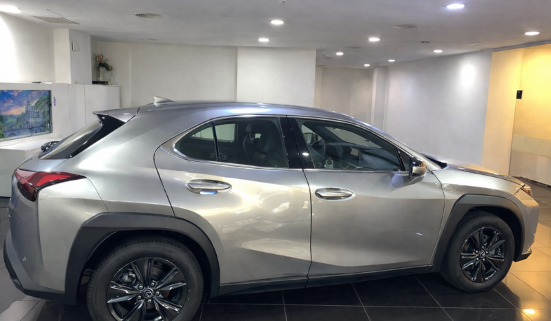 LEXUS UX 300H PLUS lleno