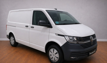 VW TRANSPORTER 6.1 110CV lleno