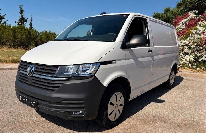 VW TRANSPORTER T6.1 110CV lleno