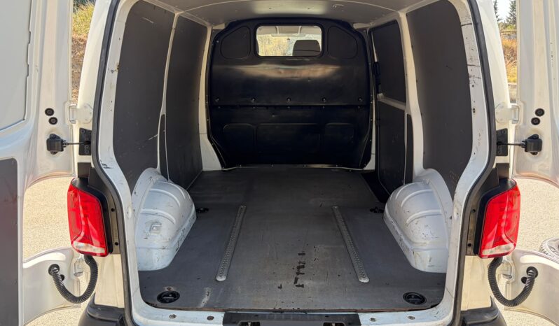 VW TRANSPORTER T6.1 110CV lleno