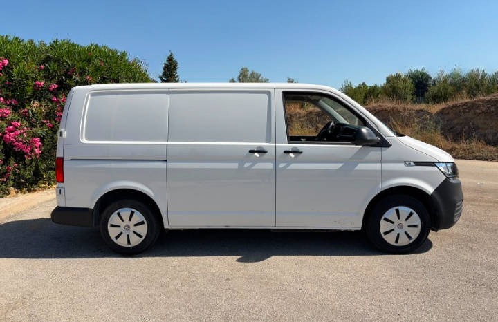 VW TRANSPORTER T6.1 110CV lleno