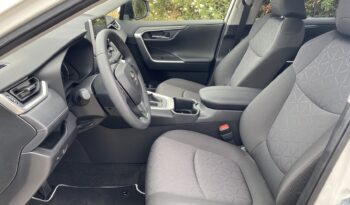 TOYOTA RAV4 ADVANCE 220H 4X4 lleno