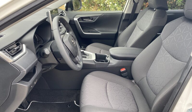 TOYOTA RAV4 ADVANCE 220H 4X4 lleno