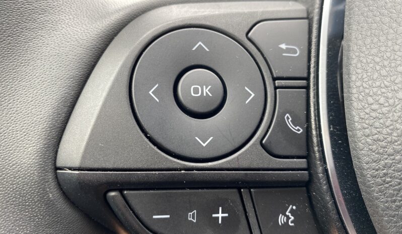 TOYOTA RAV4 ADVANCE 220H 4X4 lleno