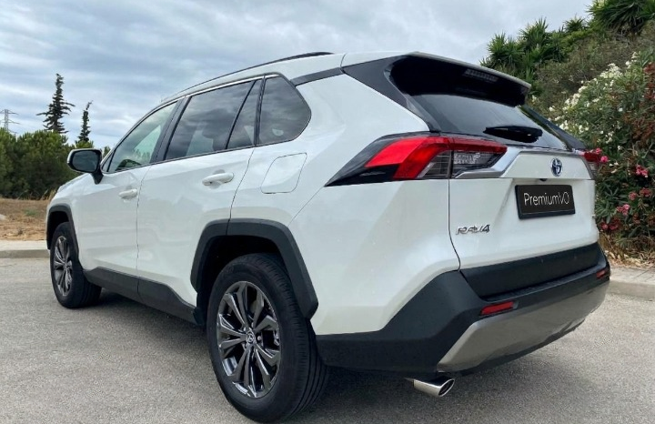 TOYOTA RAV4 ADVANCE 220H 4X4 lleno