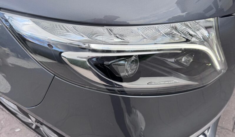 Mercedes V-220d Larga Avantgarde lleno