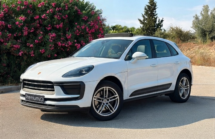 PORSCHE MACAN lleno