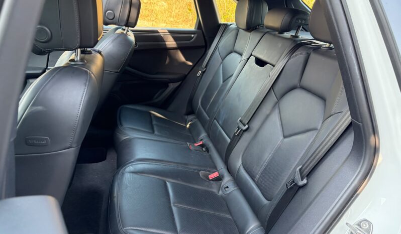 PORSCHE MACAN lleno