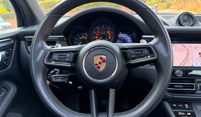 PORSCHE MACAN lleno