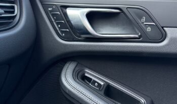 PORSCHE MACAN lleno