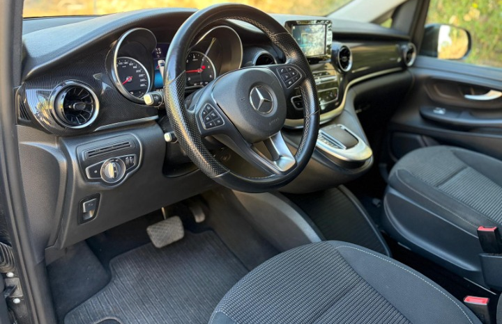 MERDEDES V220 CDI COMPACTA 8 PLAZAS lleno